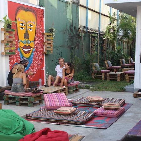 Groove House Hostels โคลอมโบ ภายนอก รูปภาพ