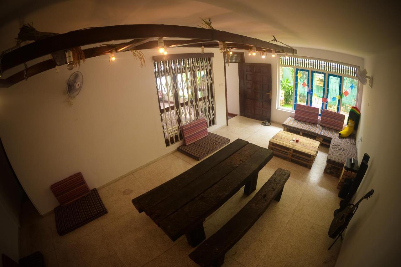Groove House Hostels โคลอมโบ ภายนอก รูปภาพ