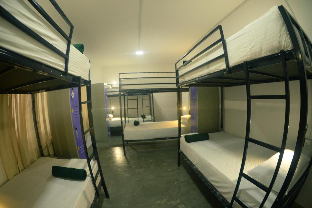 Groove House Hostels โคลอมโบ ภายนอก รูปภาพ