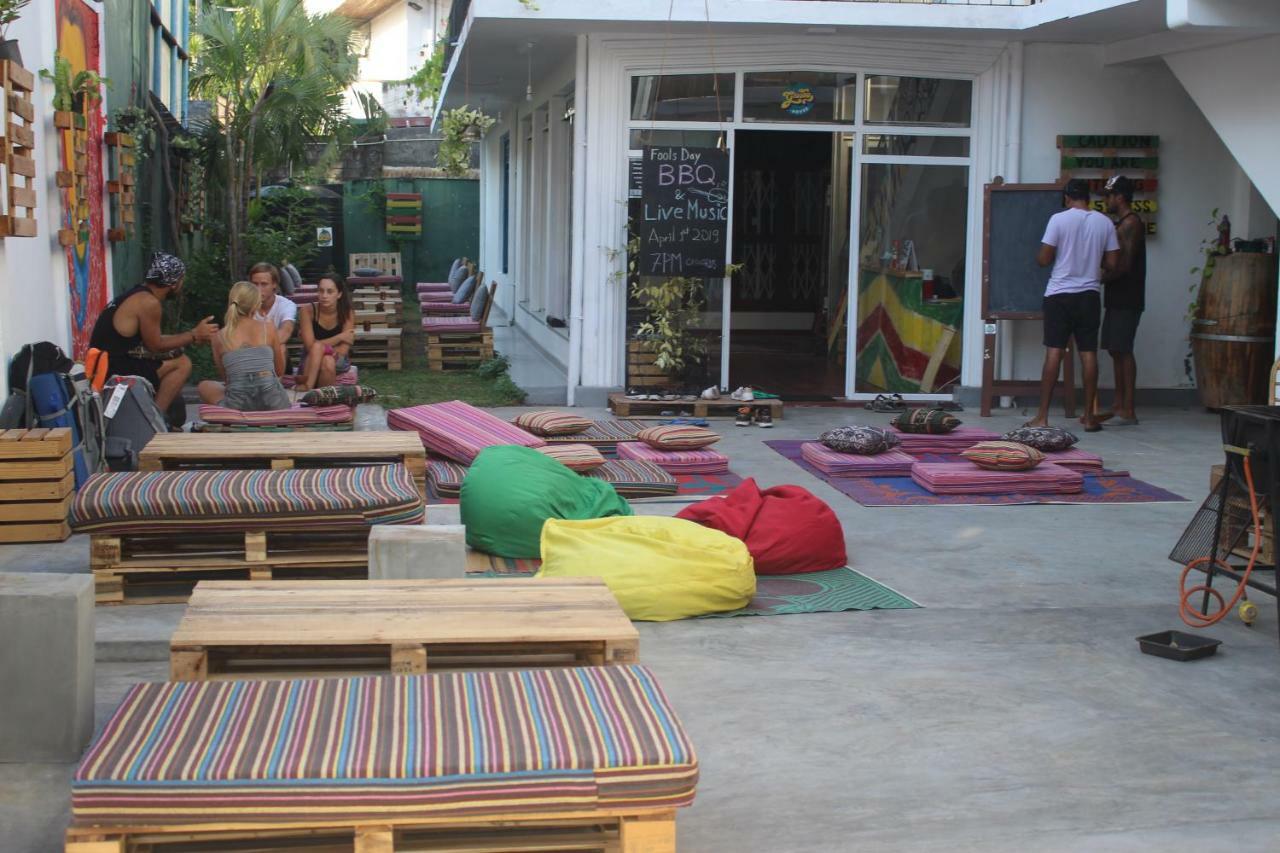Groove House Hostels โคลอมโบ ภายนอก รูปภาพ