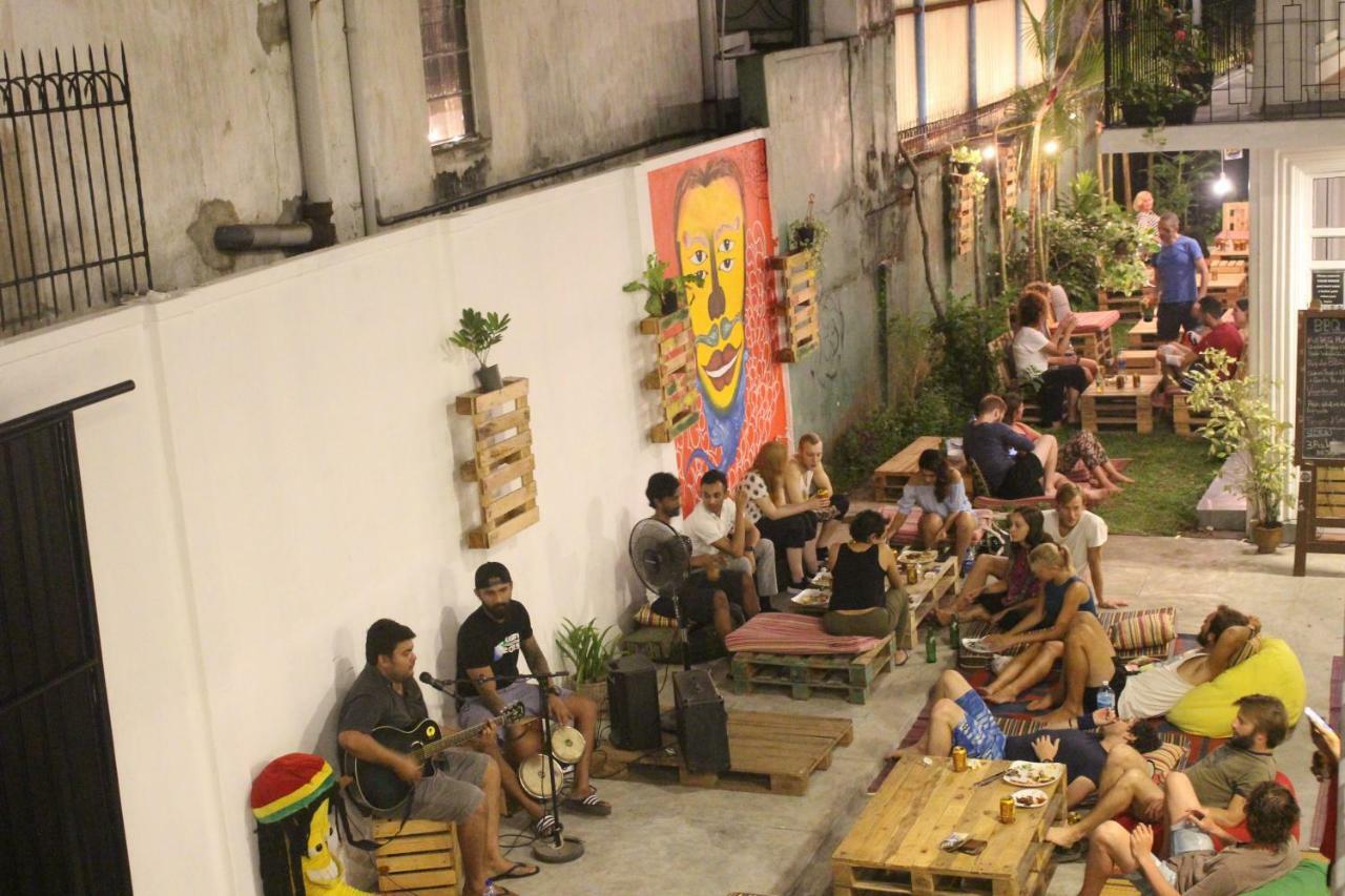 Groove House Hostels โคลอมโบ ภายนอก รูปภาพ